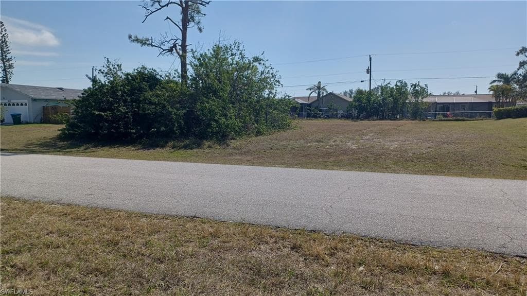1816 NE 27th ST CAPE CORAL, FL 33909