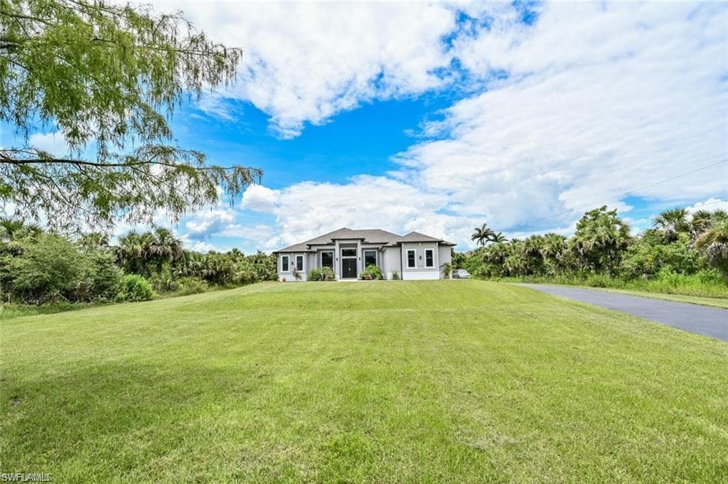 292 39th AVE NW NAPLES, FL 34120