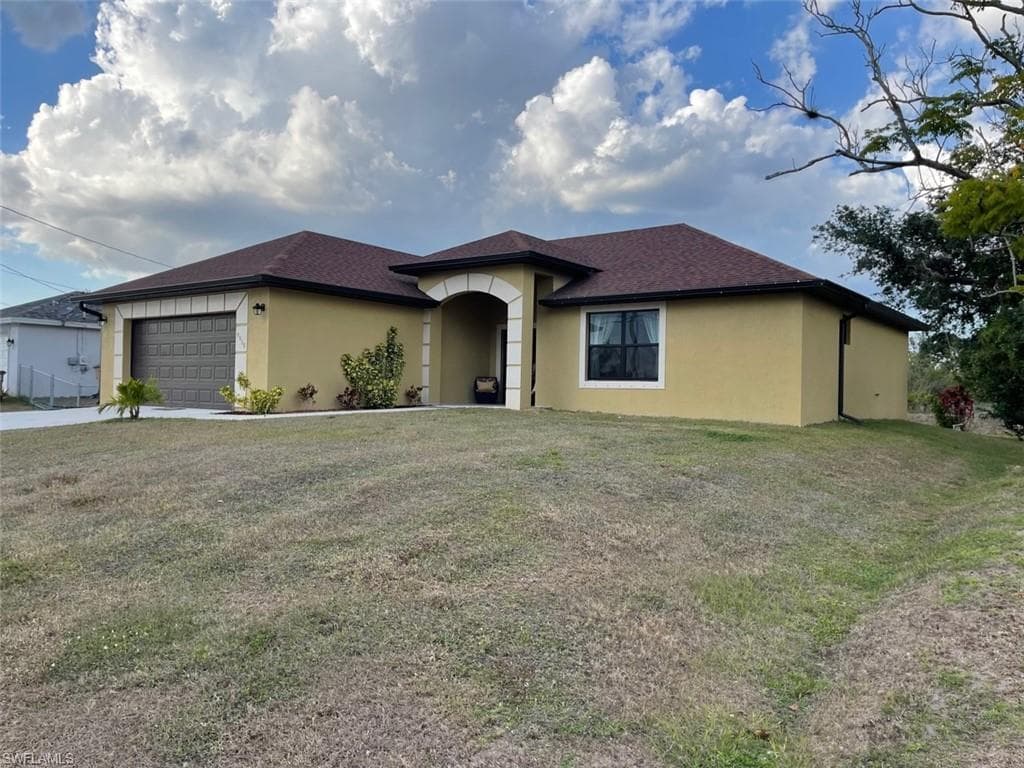 4012 15th ST SW LEHIGH ACRES, FL 33976