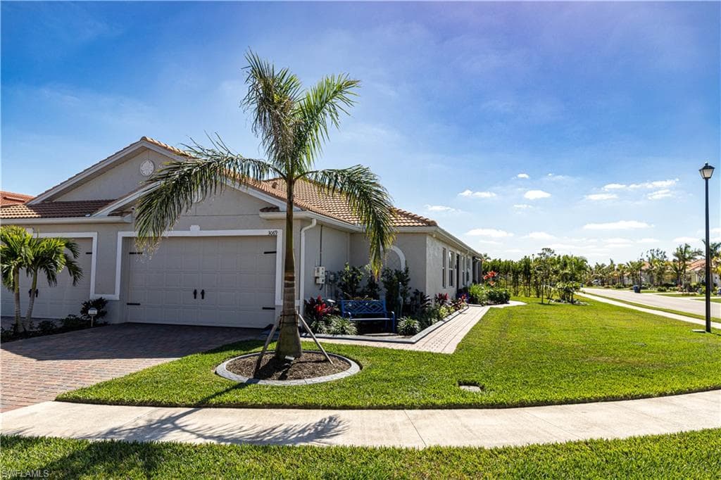 3069 Royal Gardens AVE FORT MYERS, FL 33916