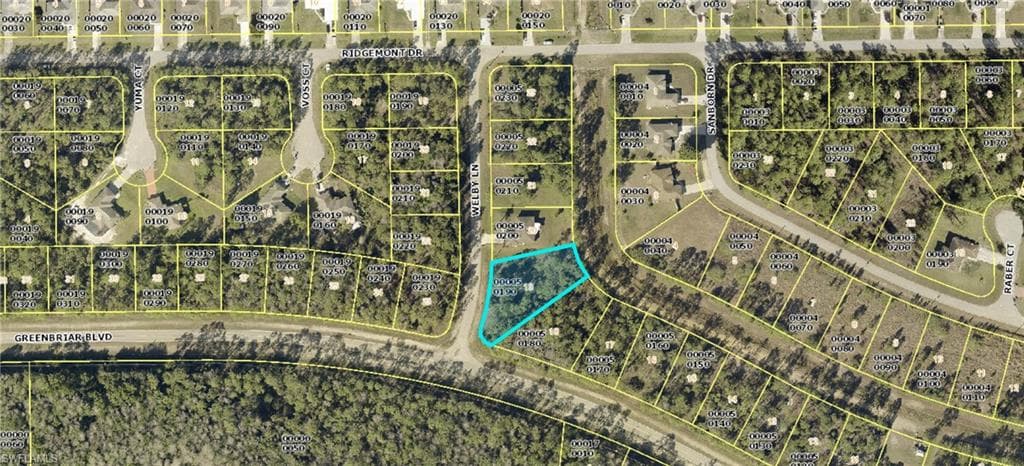 2000 Welby LN LEHIGH ACRES, FL 33972