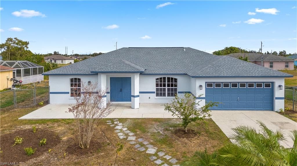 833 Woodridge CIR FORT MYERS, FL 33913