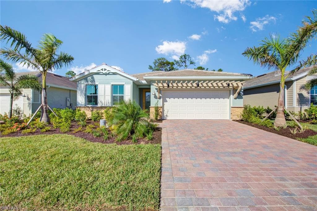 319 Tamarindo LN NAPLES, FL 34114