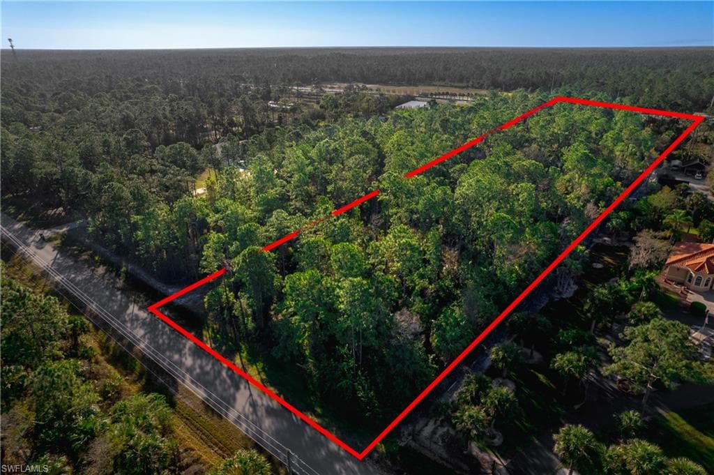 290 25th AVE NW NAPLES, FL 34120