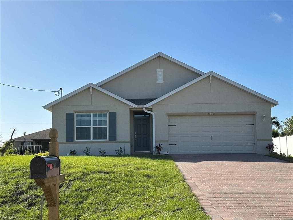 2308 NW 26th TER CAPE CORAL, FL 33993