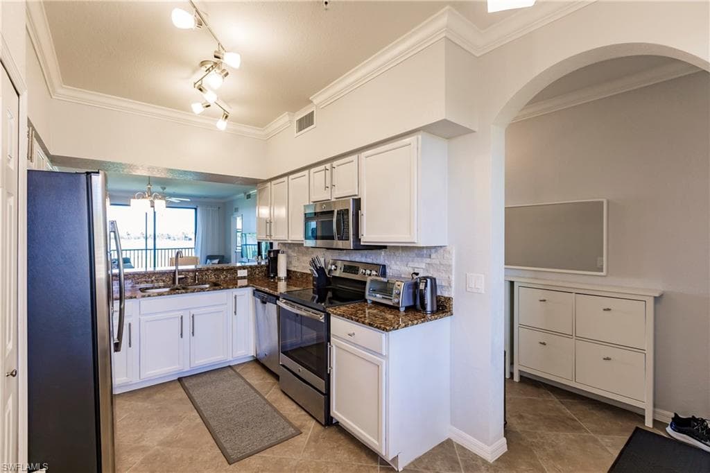 17971 Bonita National BLVD 624 BONITA SPRINGS, FL 34135