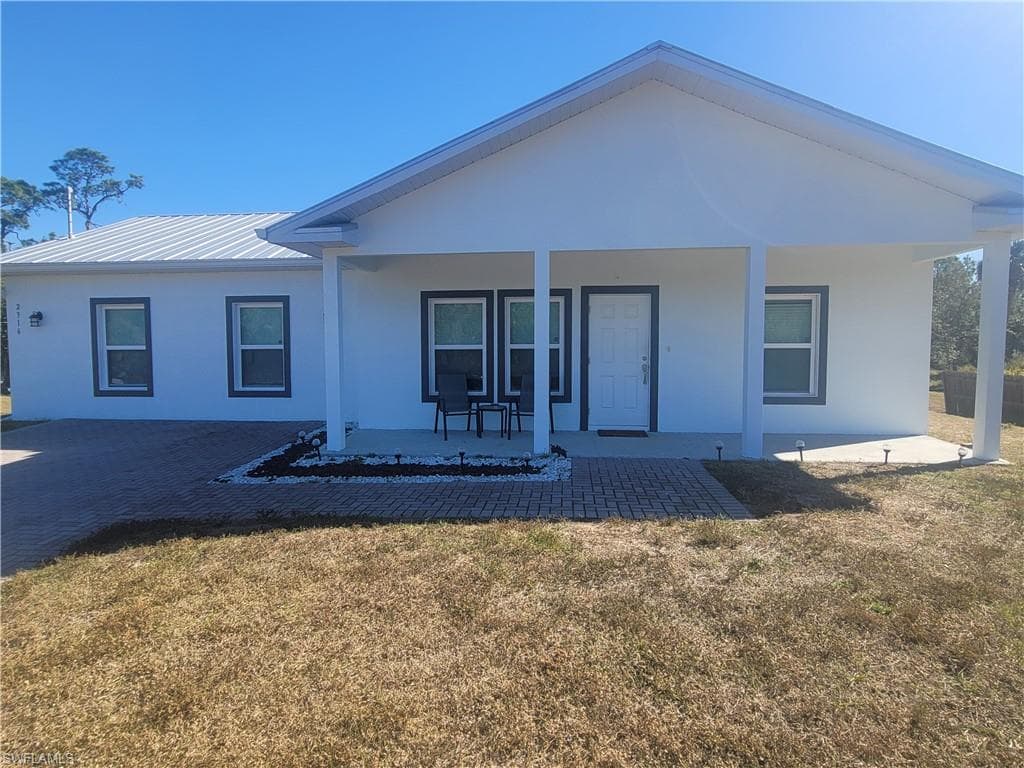 2316 Louis AVE LEHIGH ACRES, FL 33920