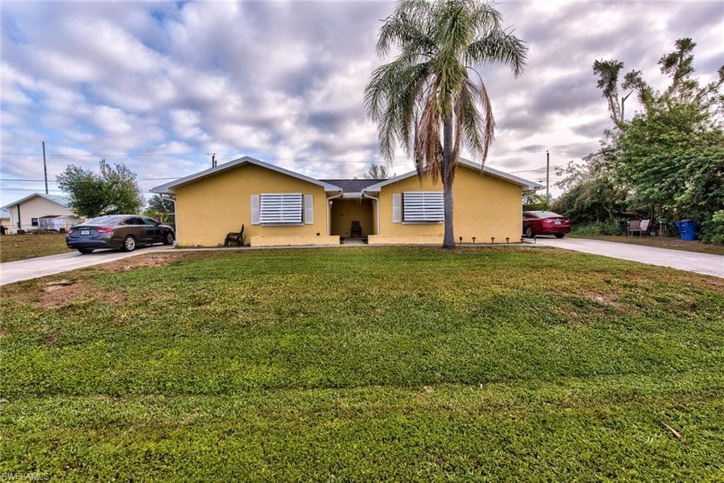 17395 Barbara DR A & B FORT MYERS, FL 33967