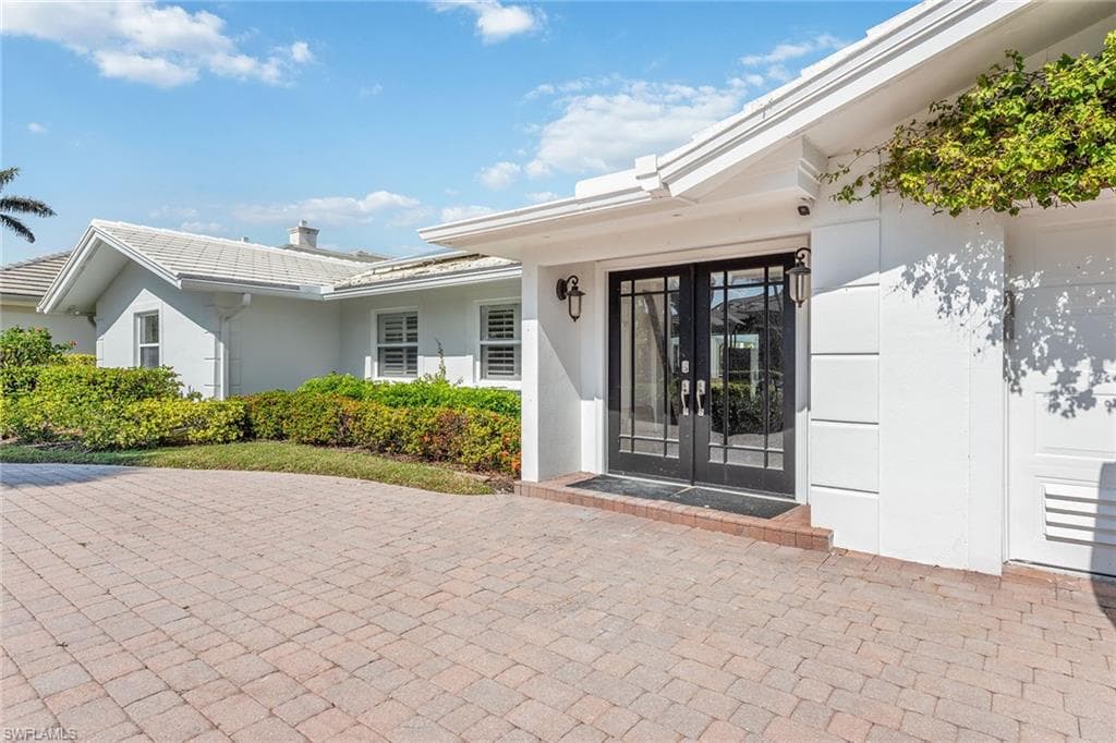 675 Regatta RD NAPLES, FL 34103