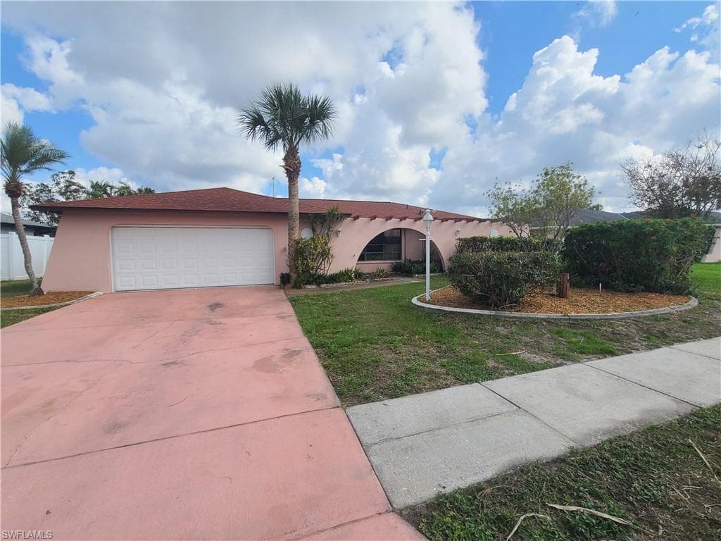 4636 Gulf AVE NORTH FORT MYERS, FL 33903