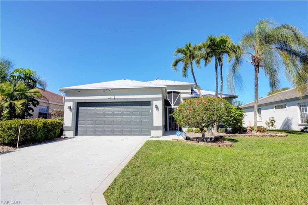 7894 Cameron CIR FORT MYERS, FL 33912