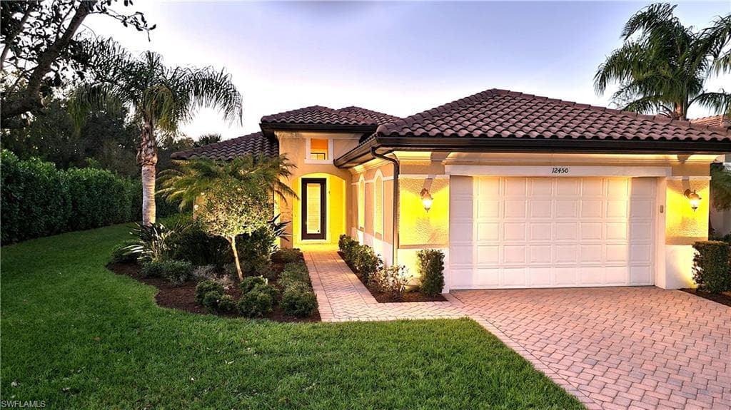 12450 Kentwood AVE FORT MYERS, FL 33913