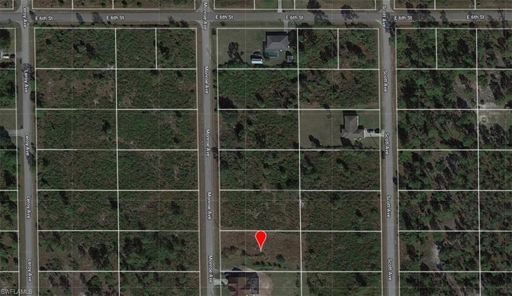 512 Monroe AVE LEHIGH ACRES, FL 33972