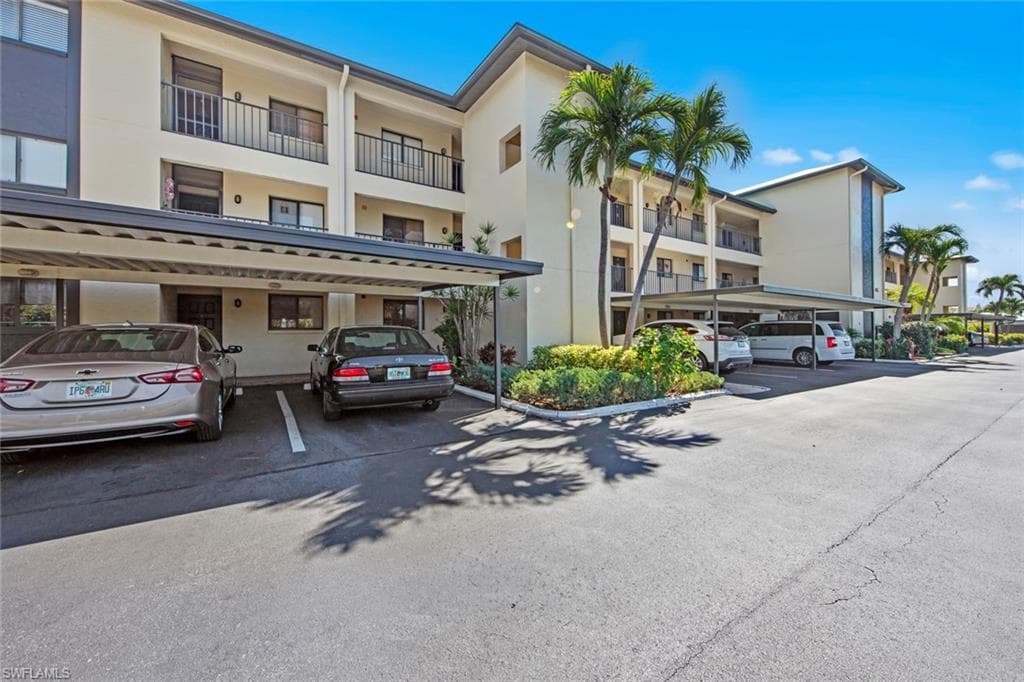 4719 17th PL 102 CAPE CORAL, FL 33904