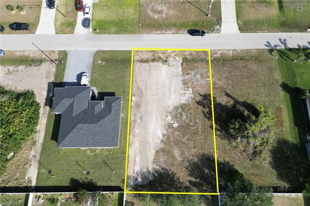 1028 NE 36th TER CAPE CORAL, FL 33909