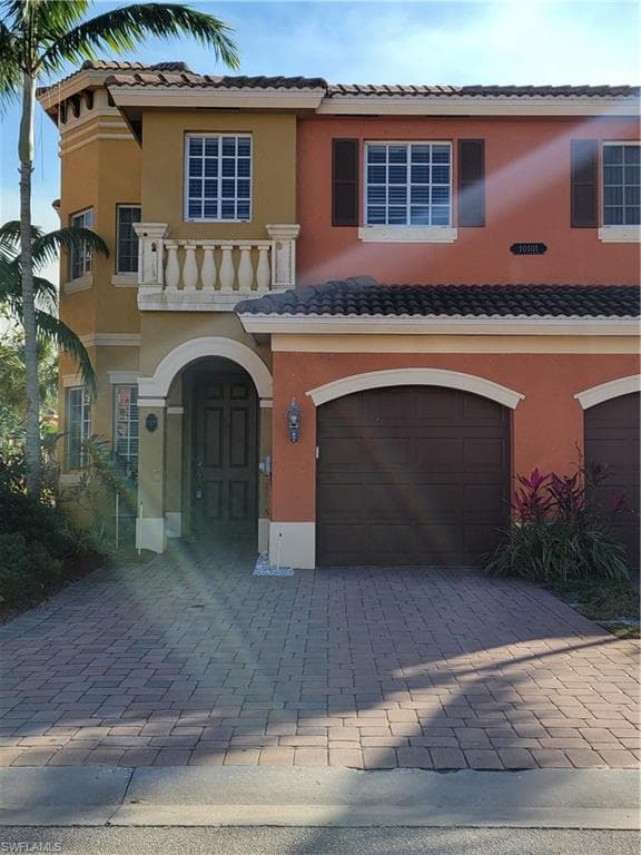 10101 Tin Maple DR 117 ESTERO, FL 33928