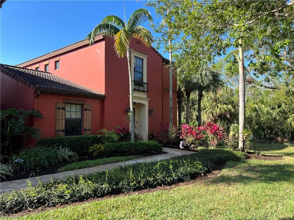 8116 Bibiana WAY 204 FORT MYERS, FL 33912
