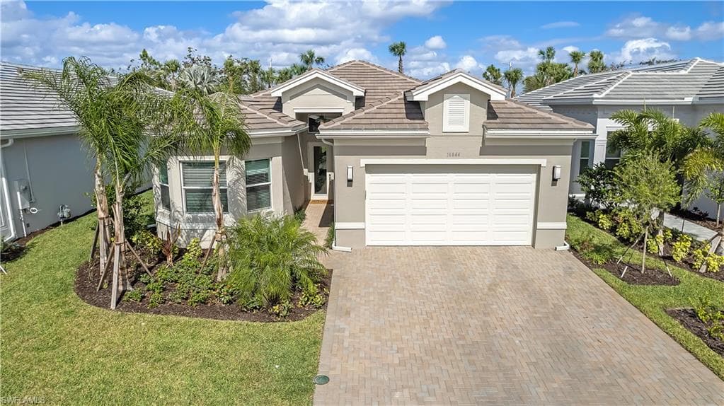 16844 Vistamonte CT BONITA SPRINGS, FL 34135