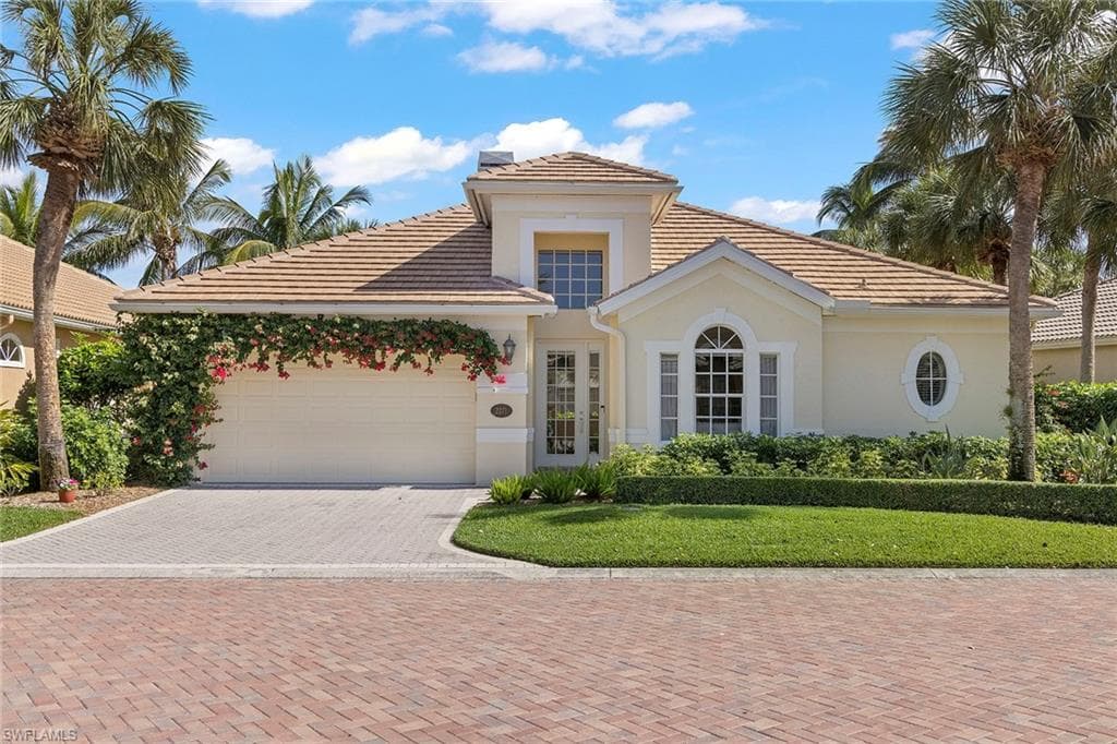 2271 Island Cove CIR NAPLES, FL 34109