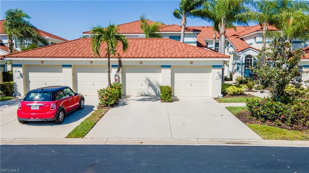 10910 Santa Margherita RD 102 BONITA SPRINGS, FL 34135
