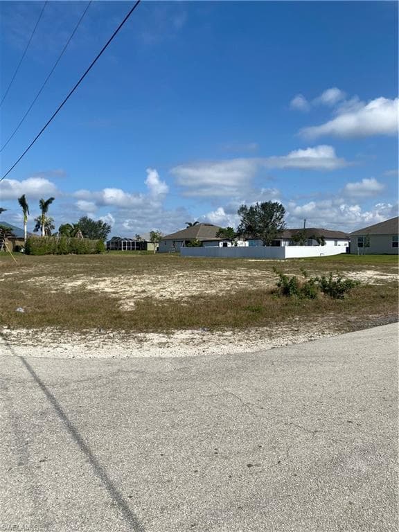 2411 NW 24th TER CAPE CORAL, FL 33993