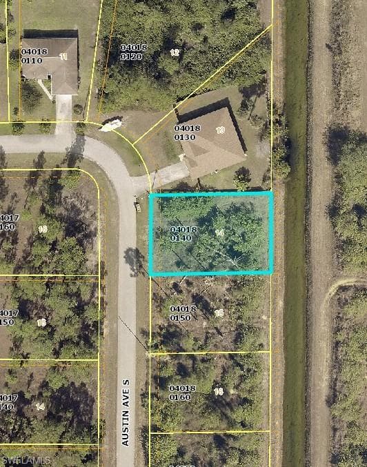 303 Austin AVE LEHIGH ACRES, FL 33974