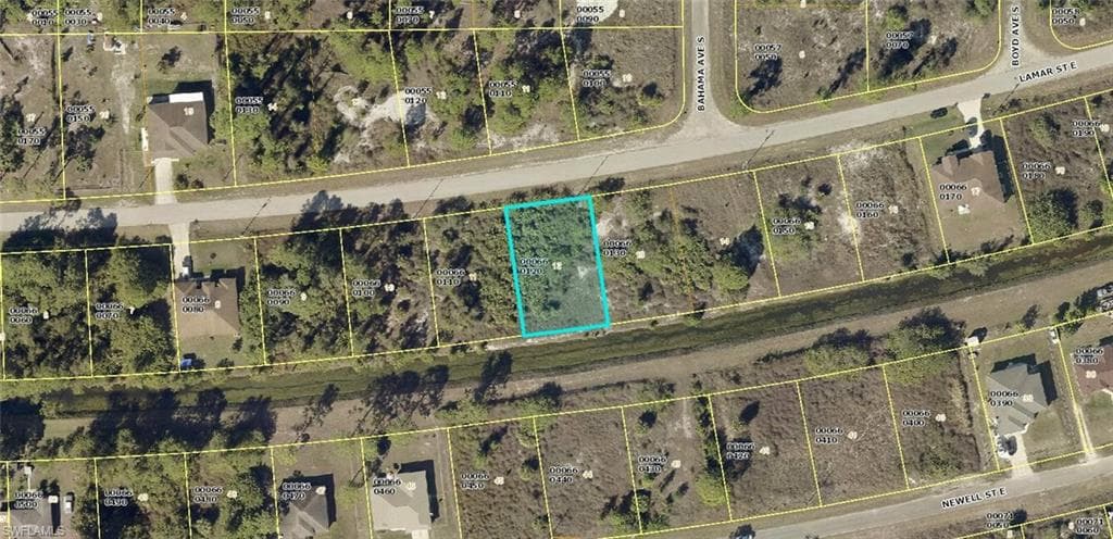 728 Lamar ST E LEHIGH ACRES, FL 33974