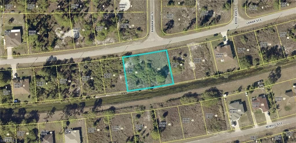 730 Lamar ST E LEHIGH ACRES, FL 33974