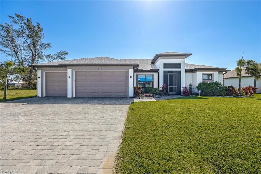 610 SE 4TH ST CAPE CORAL, FL 33990