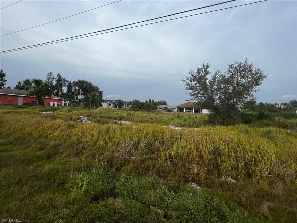 2702 46th ST SW LEHIGH ACRES, FL 33976