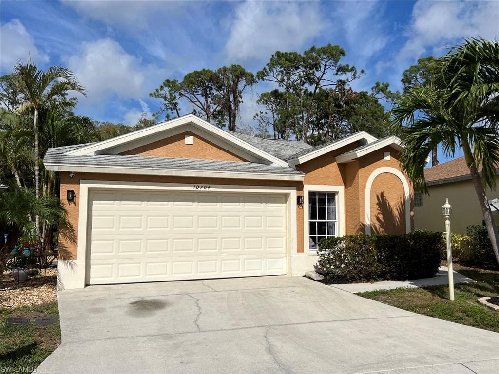 10704 Parrot Cove CIR ESTERO, FL 33928