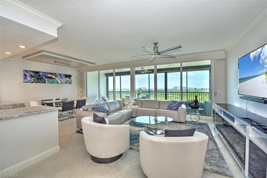 455 Cove Tower DR 1503 NAPLES, FL 34110