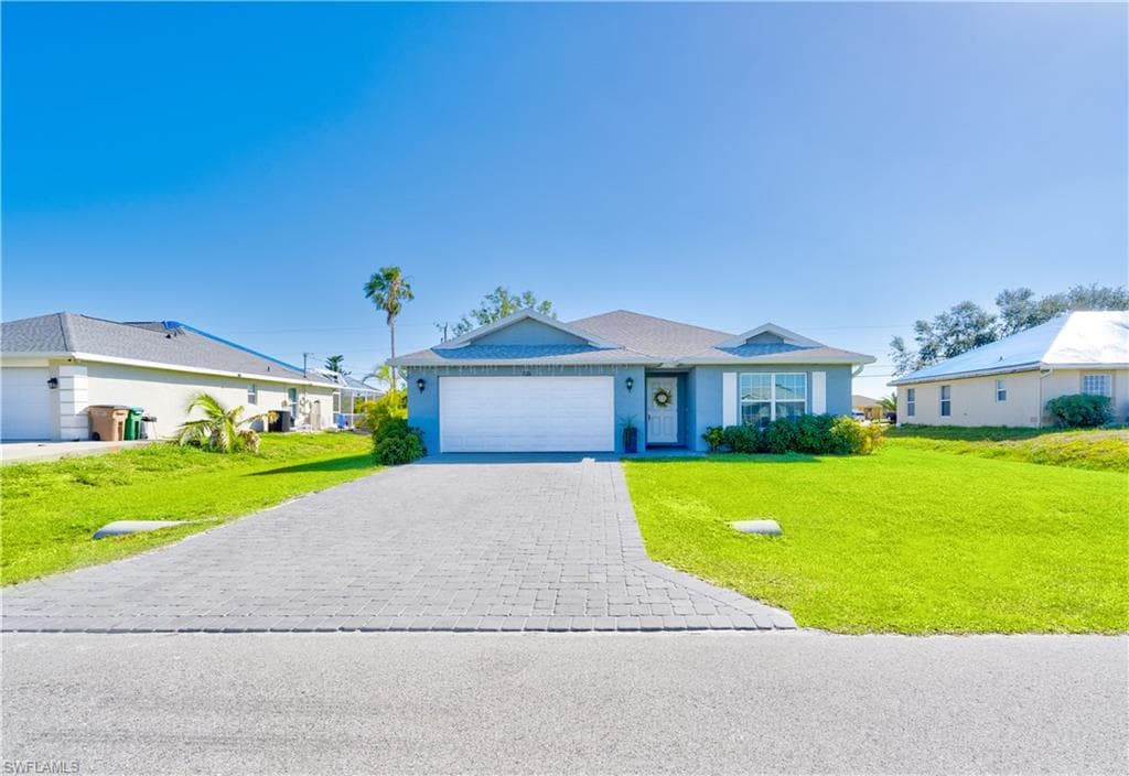 1126 NE 10th ST CAPE CORAL, FL 33909