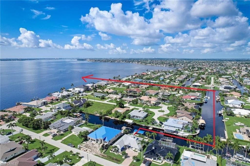 2532 SE 25th AVE CAPE CORAL, FL 33904