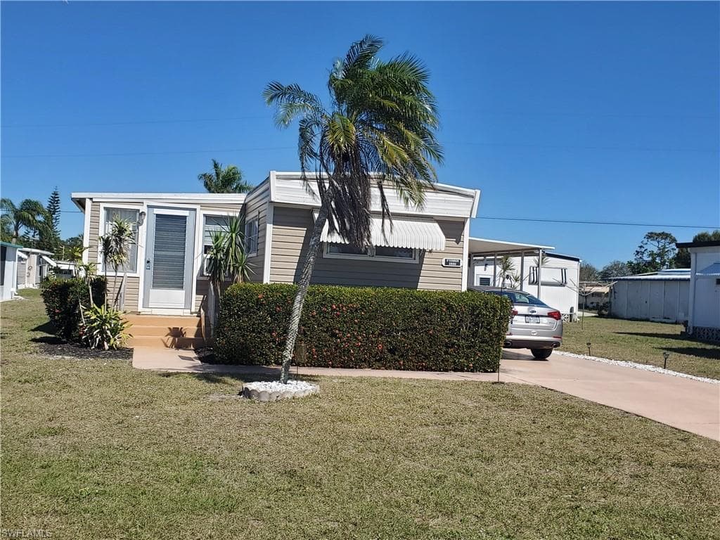 26180 Earl RD BONITA SPRINGS, FL 34135
