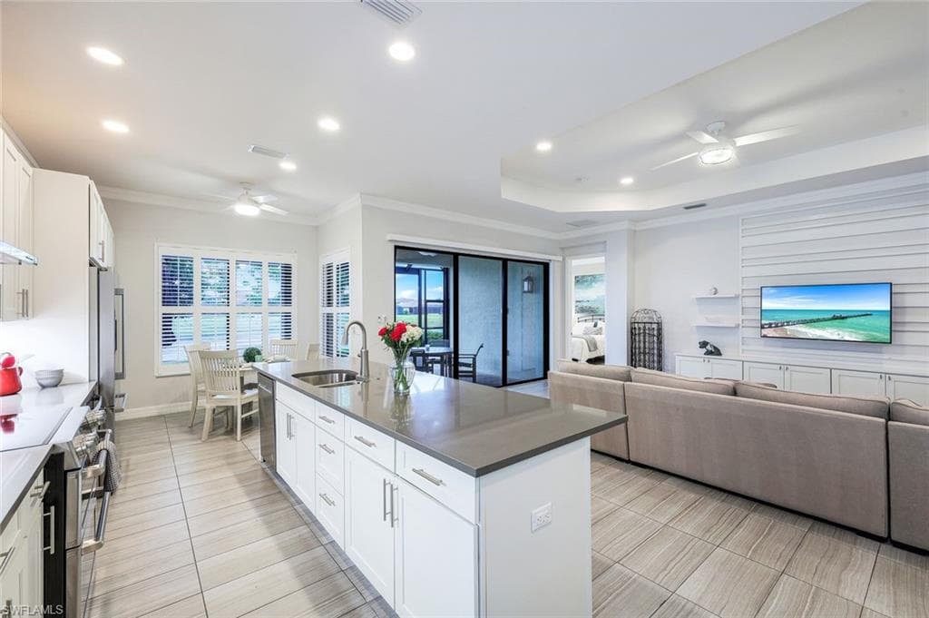 2777 Cinnamon Bay CIR NAPLES, FL 34119