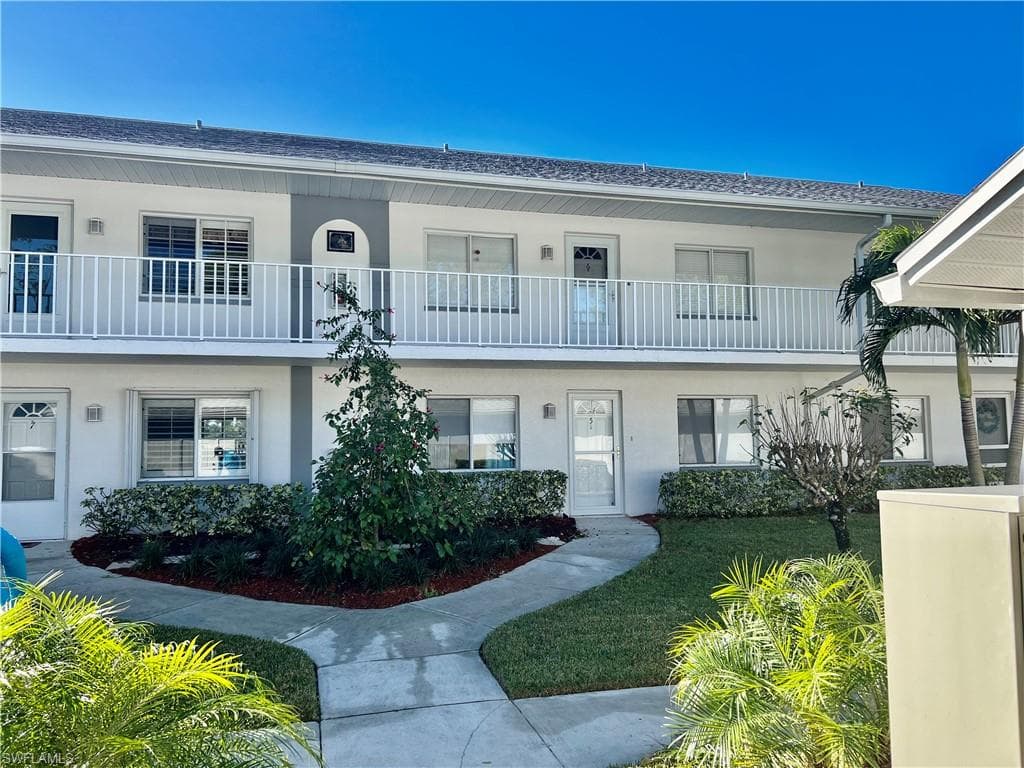 548 Belina DR 5 NAPLES, FL 34104