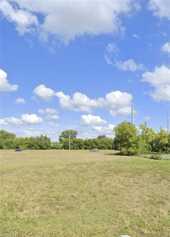927 NE 23rd TER CAPE CORAL, FL 33909
