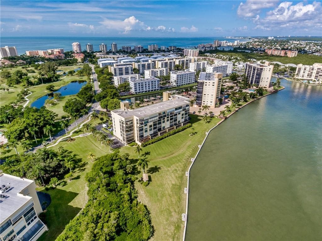 4223 Bay Beach LN E4 FORT MYERS BEACH, FL 33931