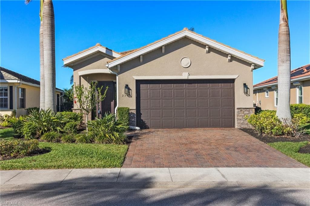3533 Crosswater DR NORTH FORT MYERS, FL 33917