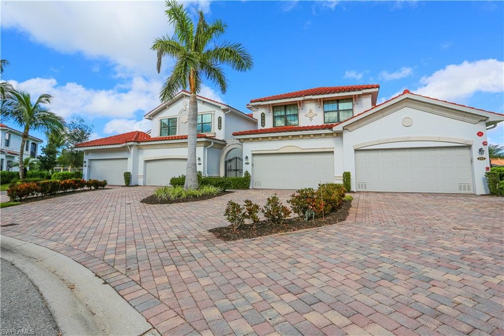 3159 Serena LN 1121 NAPLES, FL 34114