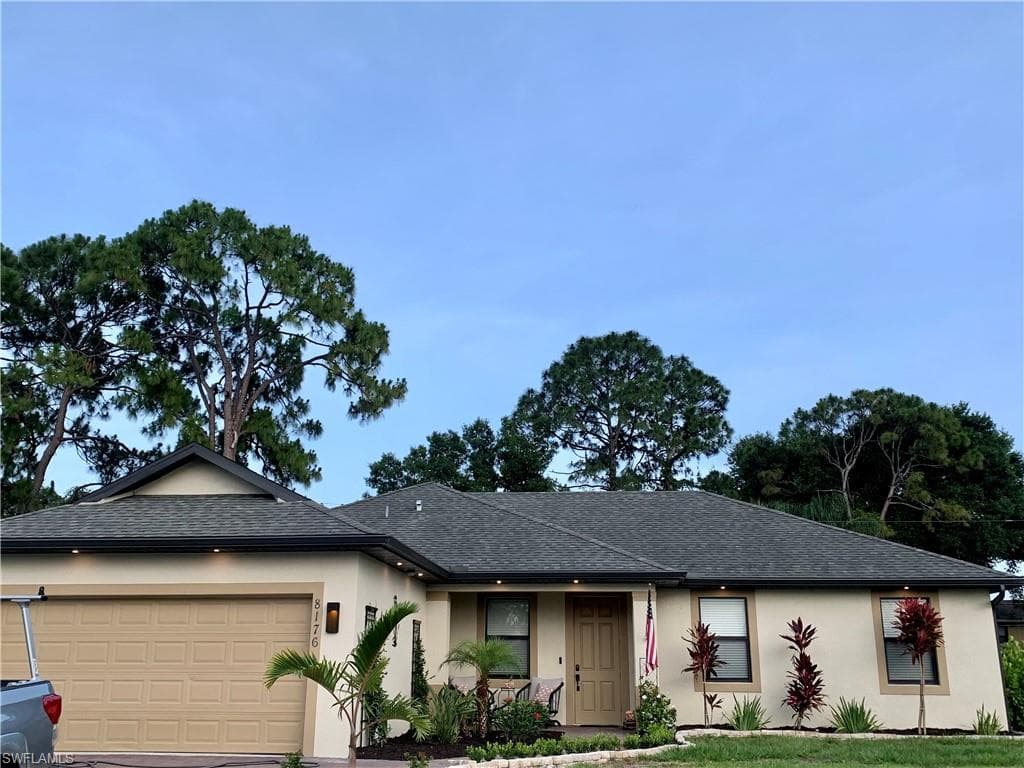 8176 Anhinga RD FORT MYERS, FL 33967
