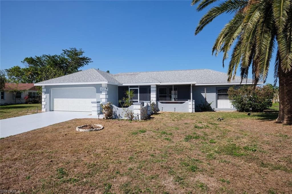 200 Highview AVE LEHIGH ACRES, FL 33936