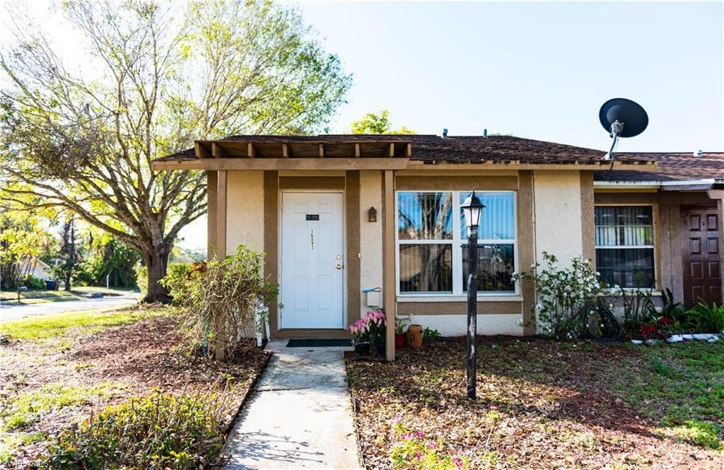 15592 Riverwood LN FORT MYERS, FL 33905