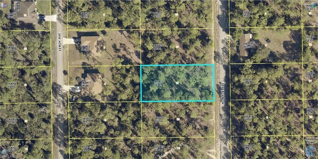 17 Monroe AVE LEHIGH ACRES, FL 33936