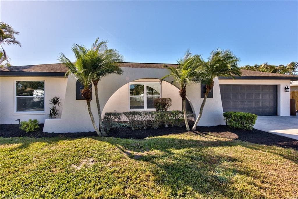 6055 Macbeth LN FORT MYERS, FL 33908