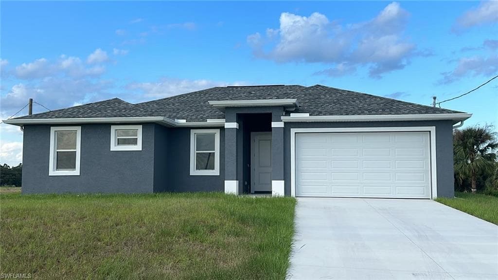1013 Acme CT LABELLE, FL 33935