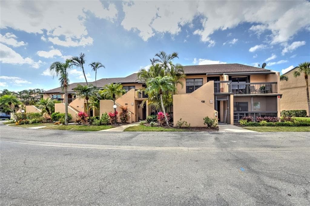 15489 Admiralty CIR 5 NORTH FORT MYERS, FL 33917