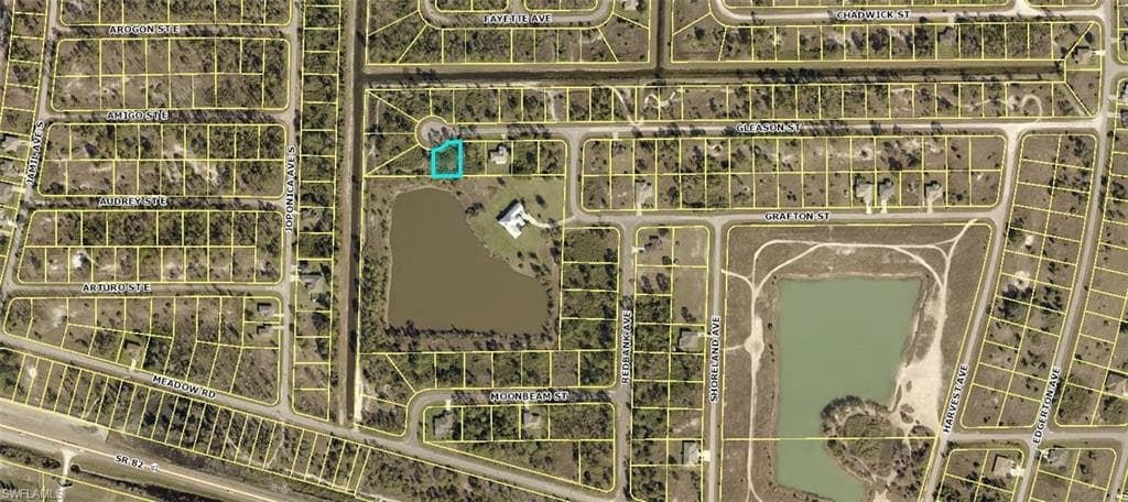 908 Gleason ST LEHIGH ACRES, FL 33974