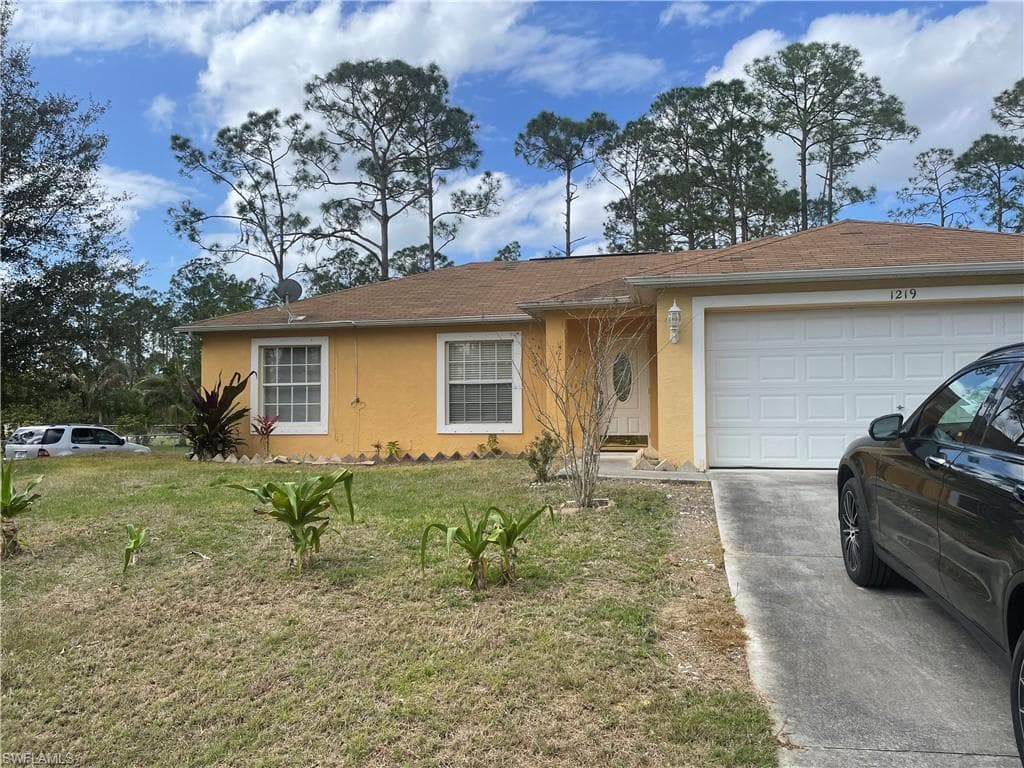 1219 Dayton AVE LEHIGH ACRES, FL 33972